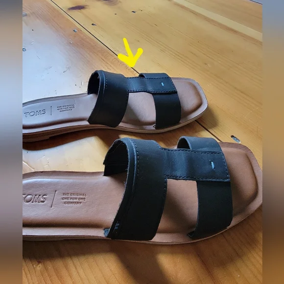 Toms Black & Tan Women's Sandals - Picture 5 of 6